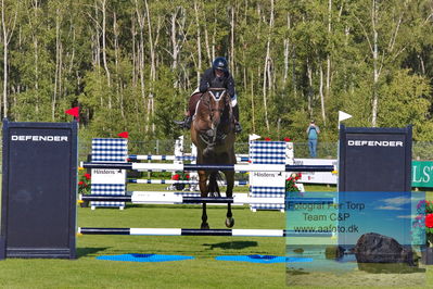 2Horseware 7-årschampionat | Semifinal 1 - 1.35 bed. A
Keywords: pt;felicia hultberg;quabriolet van het bildeken