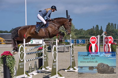 2. Kval. og Finale af Agria DRF Mesterskab U18 præsenteret af Højgård Hestehospital
Keywords: dm;pt;ditte wulff moeller;forrest dwb