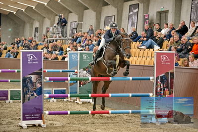 Blue Hors
6 års finale spring
Keywords: quite confident h;sille aakerblad