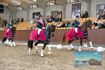 Blue Hors
5 års finale dressur
Keywords: lyngbjergs st paris;victoria e vallentin;lap of honour