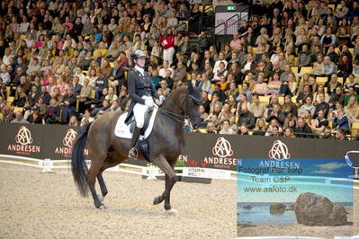 Vitamin Well Five Star Dressage / Vodskov Bolighus CDI5 Grand Prix Freestyle
Keywords: carina cassoe krüth;heiline's danciera