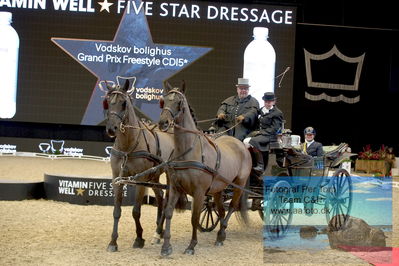 Vitamin Well Five Star Dressage / Vodskov Bolighus CDI5 Grand Prix Freestyle
Keywords: ole hestevogn;nanna skodborg merrald;carina cassoe krüth;heiline's danciera;lone bang zindorff