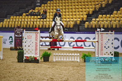 CSIP FEI Jumping Ponies Trophy (238.2.1) 1.25m
Keywords: julie  aarebrot skai;shannons joy