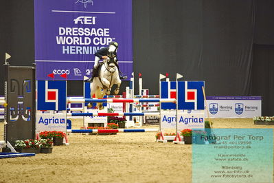 CSIP FEI Jumping Ponies Trophy (238.2.1) 1.25m
Keywords: viggo bergstrand;gaoth mhara lad