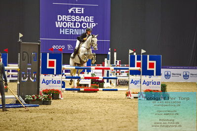 CSIP FEI Jumping Ponies Trophy (238.2.1) 1.25m
Keywords: senan reape;catness 8