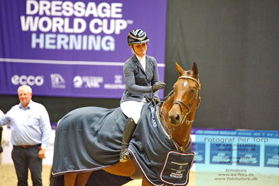 Easy Agri Care CSI2 Big Tour LR (238.2.2) 1.45m
Keywords: stine cassoe jacobsen;finette ask;lap of honour