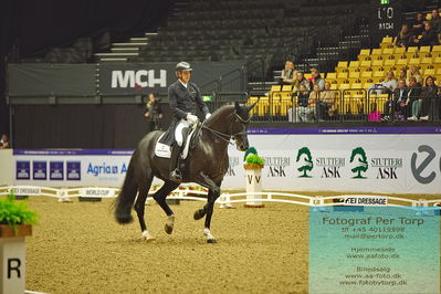 FEI Dressage World Cup Grand Prix
Keywords: andreas helgstrand;queenparks wendy