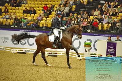 FEI Dressage World Cup Grand Prix
Keywords: patrick kittel;touch down