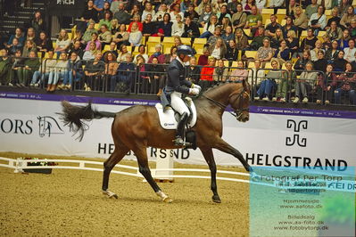 FEI Dressage World Cup Grand Prix
Keywords: patrick kittel;touch down