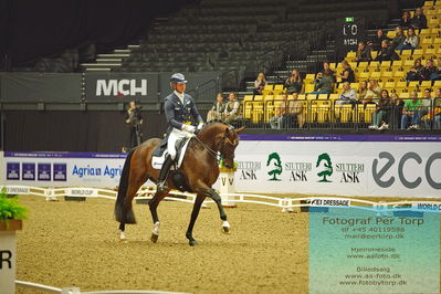 FEI Dressage World Cup Grand Prix
Keywords: patrick kittel;touch down