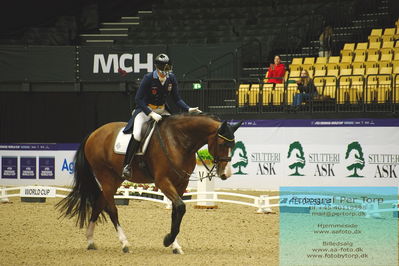 FEI Dressage World Cup Grand Prix Freestyle
Keywords: tinene vilhelmson silfven;devanto