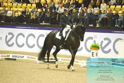 FEI Dressage World Cup Grand Prix Freestyle
Keywords: andreas helgstrand;queenparks wendy