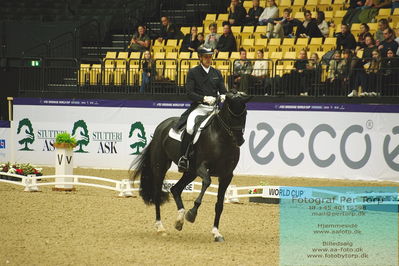 FEI Dressage World Cup Grand Prix Freestyle
Keywords: andreas helgstrand;queenparks wendy