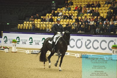 FEI Dressage World Cup Grand Prix Freestyle
Keywords: andreas helgstrand;queenparks wendy