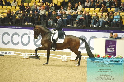 FEI Dressage World Cup Grand Prix Freestyle
Keywords: patrik kittel;touch down