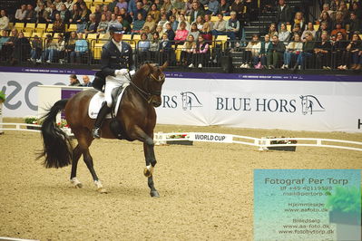 FEI Dressage World Cup Grand Prix Freestyle
Keywords: patrik kittel;touch down