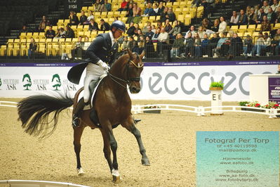 FEI Dressage World Cup Grand Prix Freestyle
Keywords: patrik kittel;touch down