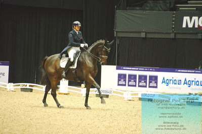 FEI Dressage World Cup Grand Prix Freestyle
Keywords: lone bang larsen;lone bang zindorff;thranegaardens rostov