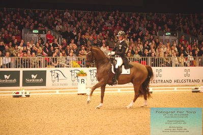 Helgstrand Jewellery CDI3 Grand Prix (GP)
Keywords: carl hedin;van der veen