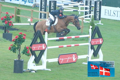 1 kval til falsterbo randprix
150cm
Keywords: falsterbo;linn widmark;capitola