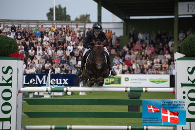 ffive star pony grandprix
showjumping
Keywords: falsterbo;caroline ankarcrona;meweis af toftagaarden