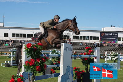 Stiftelsen Falsterbo Horse Show Prize
145cm
Keywords: falsterbo;nico lupino;iniesta