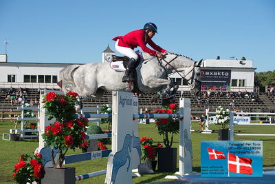 Stiftelsen Falsterbo Horse Show Prize
145cm
Keywords: falsterbo;aaron vale;styles