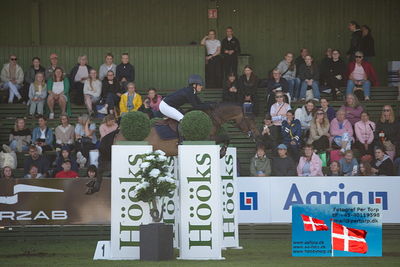 Stiftelsen Falsterbo Horse Show Prize
145cm
Keywords: falsterbo;amanda landeblad;little clara