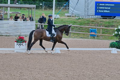 Dresuur 7 års championats finale
Keywords: falsterbo;lone bang zindorf;stald magic secret hope