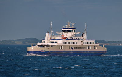 Different photos of wessels and ports
Storebølt ved Spodsbjeg
Keywords: langeland;imo  9596428;Ro-Ro/Passenger Ship