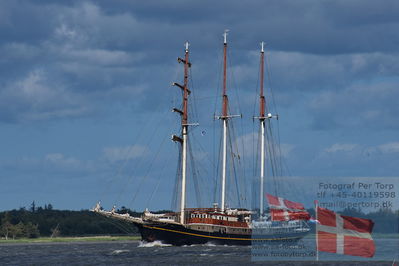 Wessel photo's from all over the World
Tall Ship Races 2019 Aalborg
Keywords: GULDEN LEEUW;MMSI: 246709000;Mou;limfjorden;netherland;sailing wessel